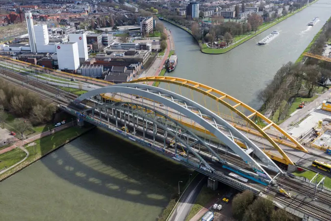 Onderhoud aan spoorbrug Utrecht moet levensduur flink verlengen